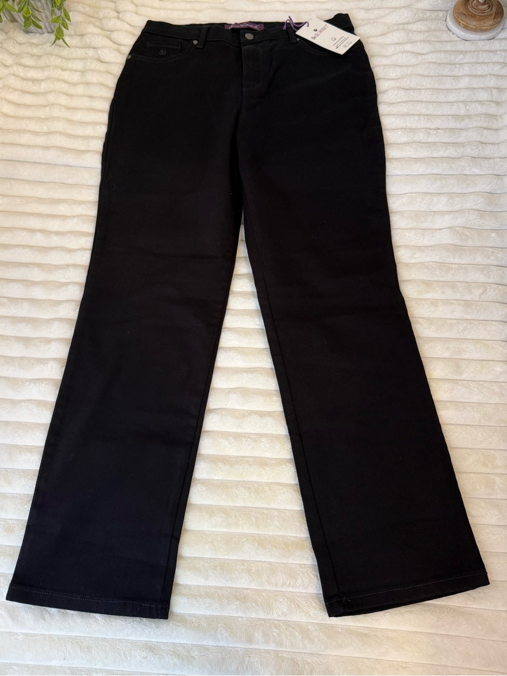 Gloria Vanderbilt Amanda black slimming jeans size 10 short